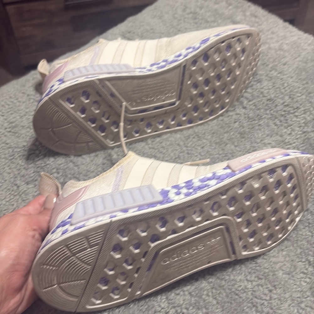 Adidas - Picture 4 of 4